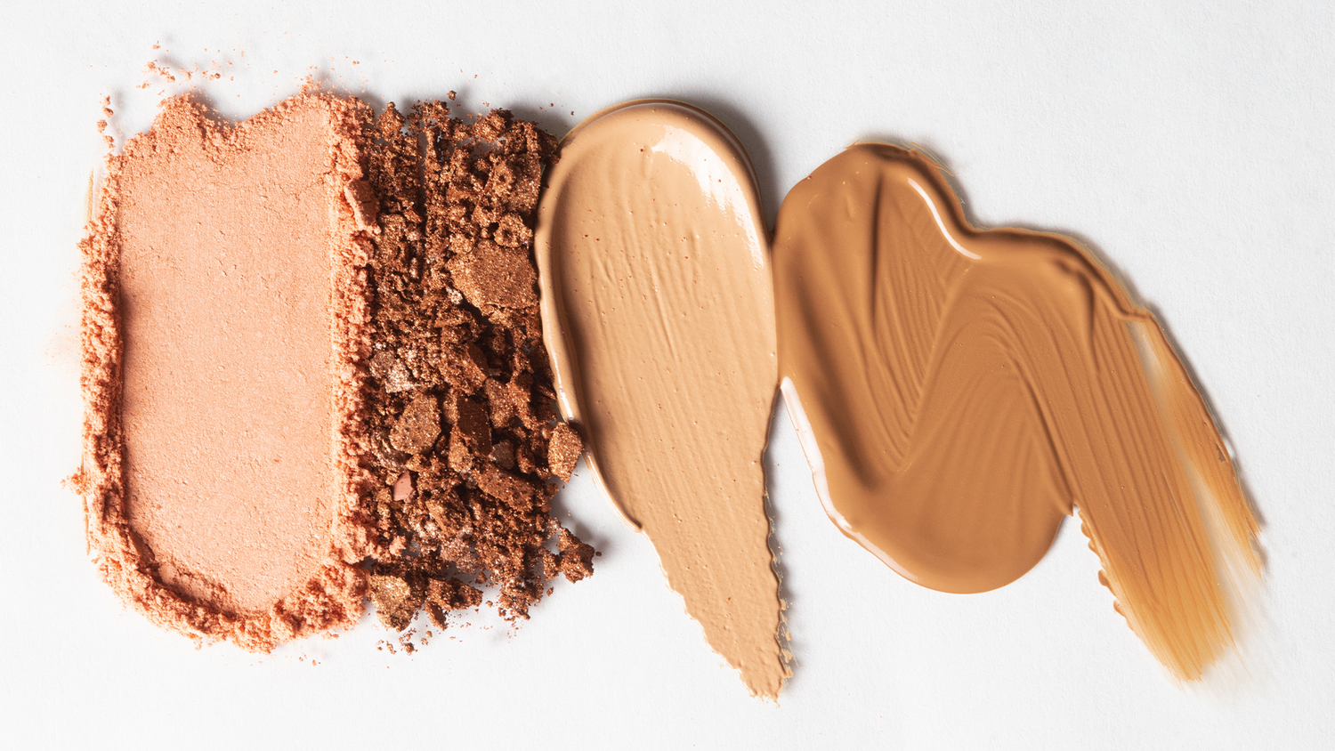 Jangan Sampai Salah Pilih! Kenali 3 Jenis Foundation dan Perbedaannya!