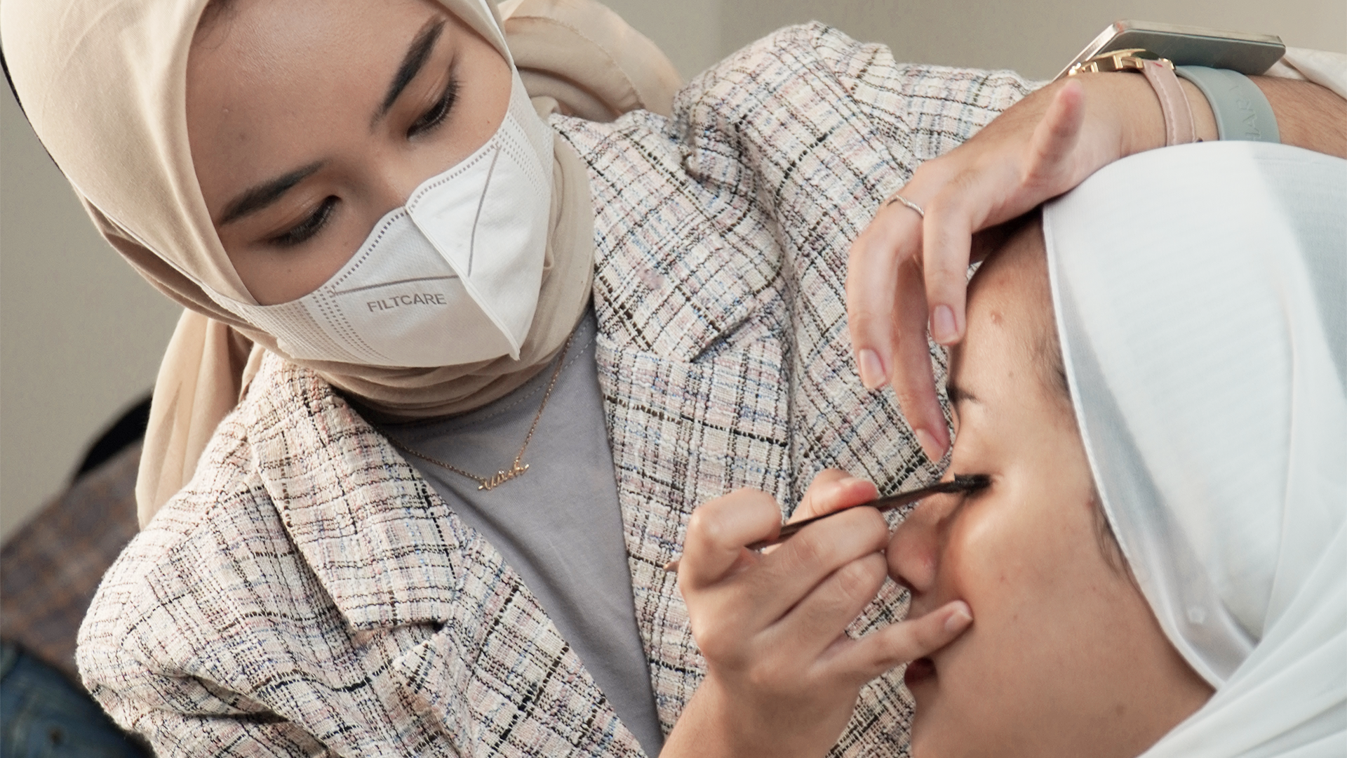 5 Cara Meningkatkan Skill sebagai Makeup Artist