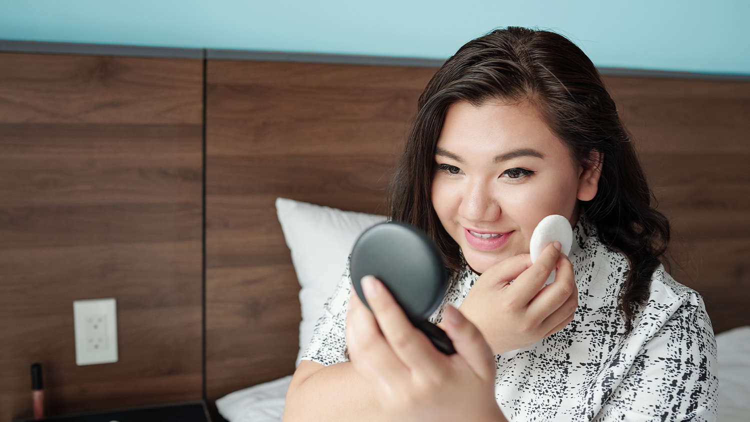 Jangan Salah! Ini Maksud Retouch Makeup yang Sesungguhnya