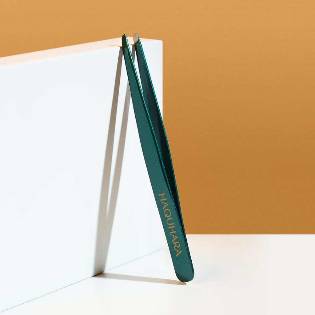 Uni Tip Tweezer X Melaty Jasinne